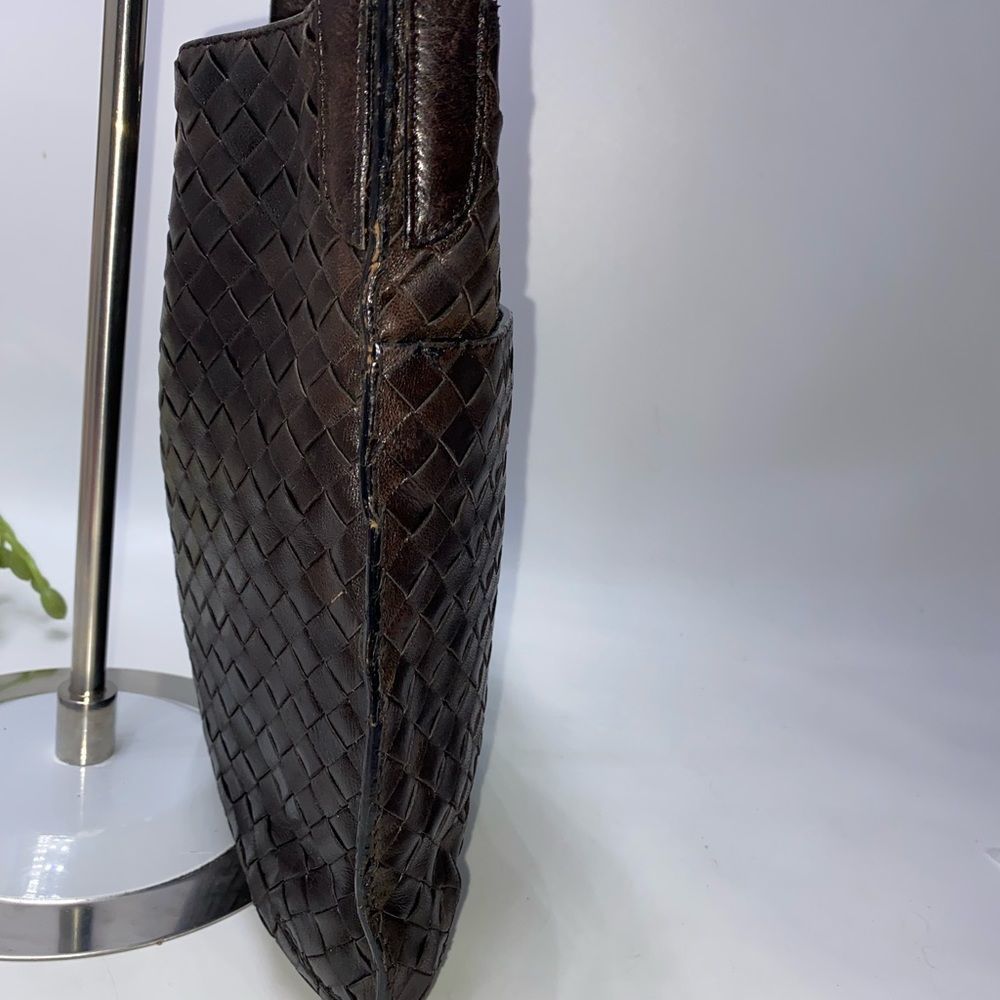 AUTHENTIC Bottega Veneta Leather Weave Shoulder Bag Brown Medium - Picture 4 of 13